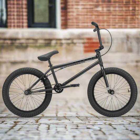 SOBRE PEDIDO Kink WHIP 2026 Negro 20.5"